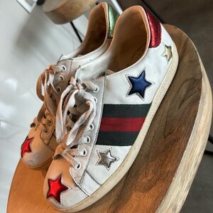 Gucci Ace white mens Sneakers with Star Accents and metallic snakelike on heel